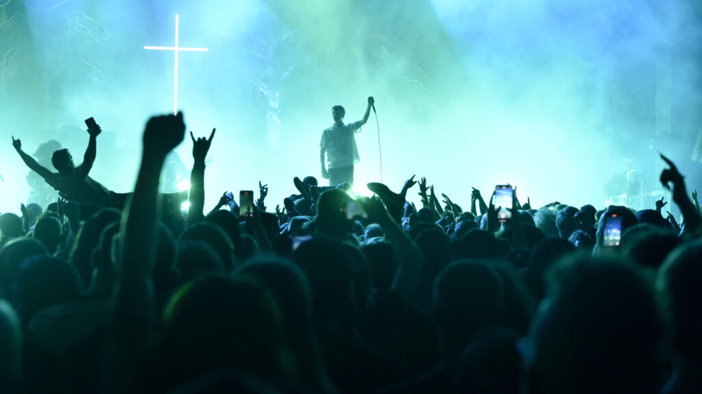 Cómo Knocked Loose, Banda de Metal Nominada a Grammy, Creó el Meme 'Arf Arf'