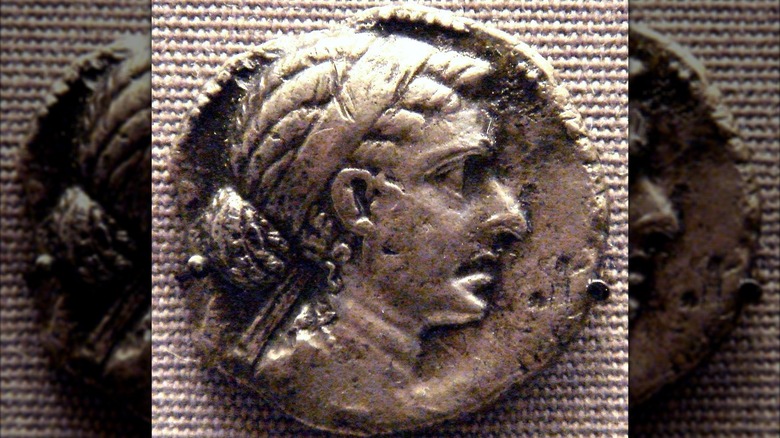 Retrato de Cleopatra en moneda