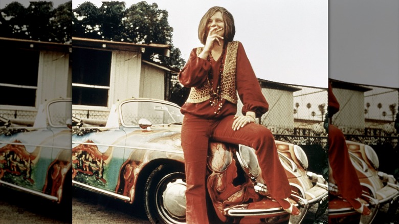 Janis Joplin junto a su Porsche psicodélico