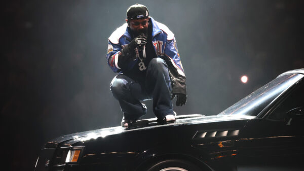 Kendrick Lamar en el Super Bowl 2025 genera polémica por malas razones