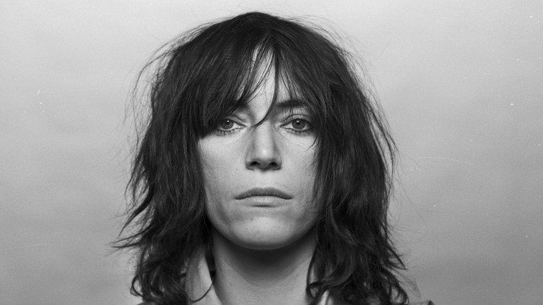 Retrato de Patti Smith en 1976