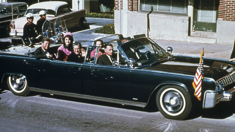 limusina presidencial con JFK en Dallas en 1963