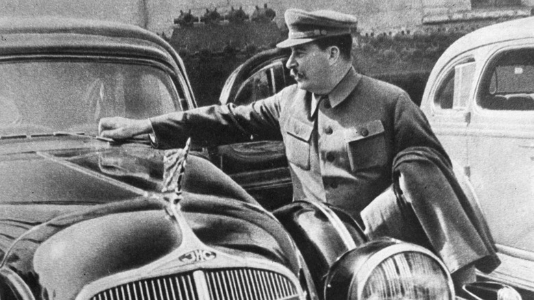 Stalin con su coche
