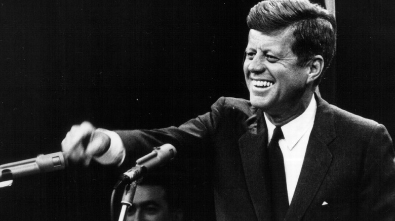 John F. Kennedy en un acto oficial