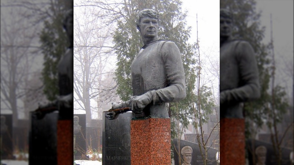Estatua de Vladimir Smirnov
