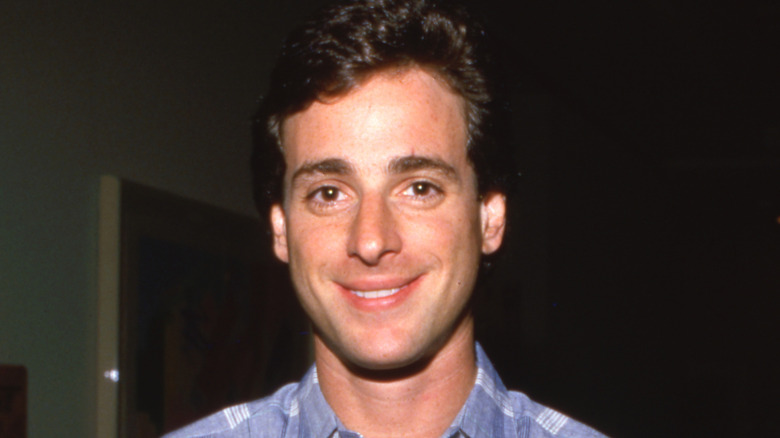 Bob Saget sonriendo