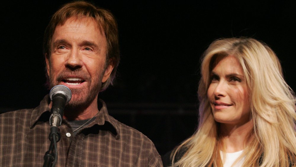 Chuck Norris y Gena O'Kelley