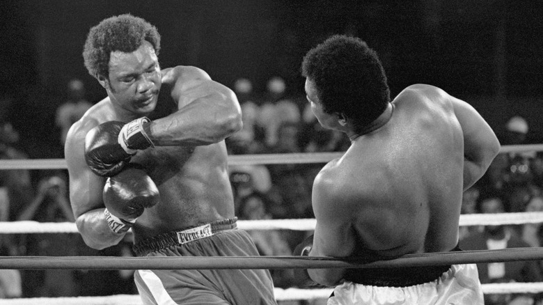 George Foreman enfrentándose a Muhammad Ali en Rumble en la Selva
