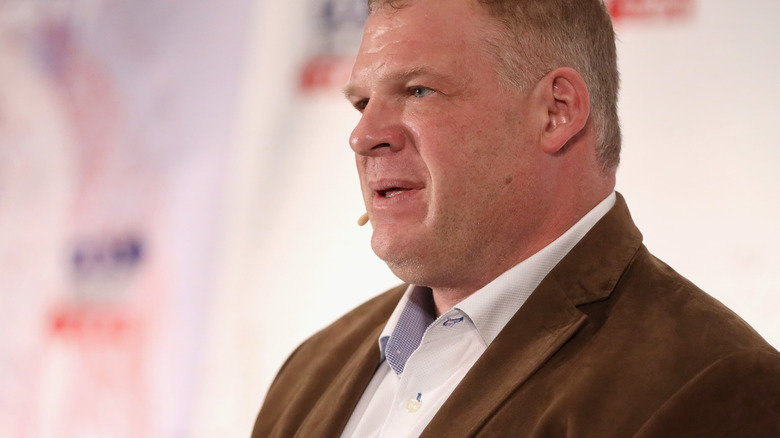 Glenn Jacobs como alcalde