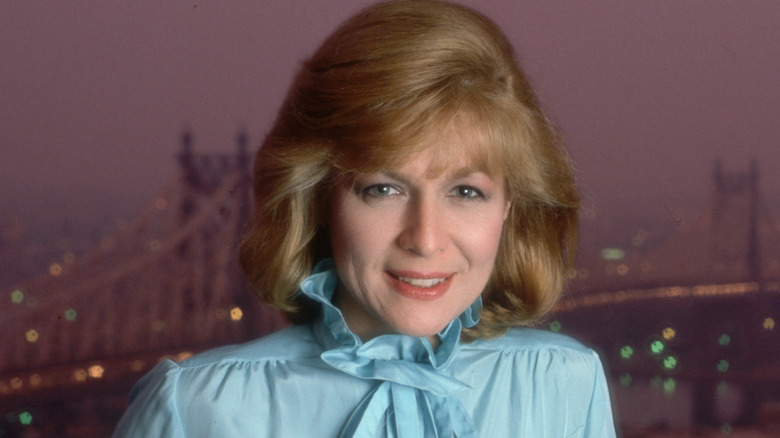 Jessica Savitch en foto de estudio