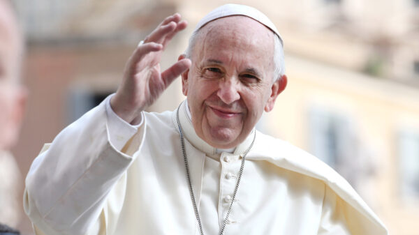 Objetos simbólicos con los que será enterrado el Papa Francisco en Roma