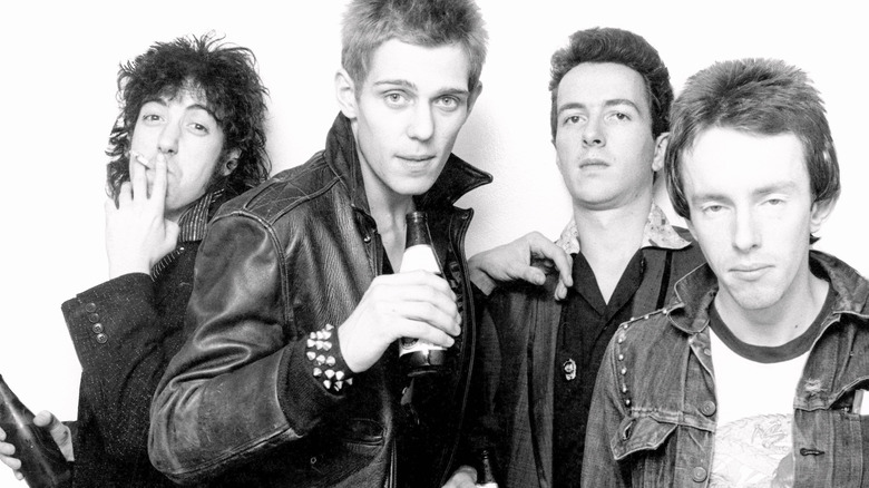 The Clash en retrato en blanco y negro