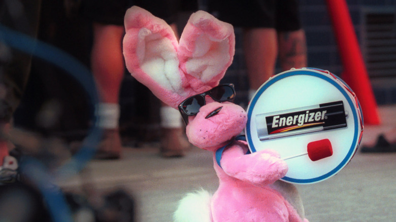 Robot Energizer Bunny sur un plateau de tournage