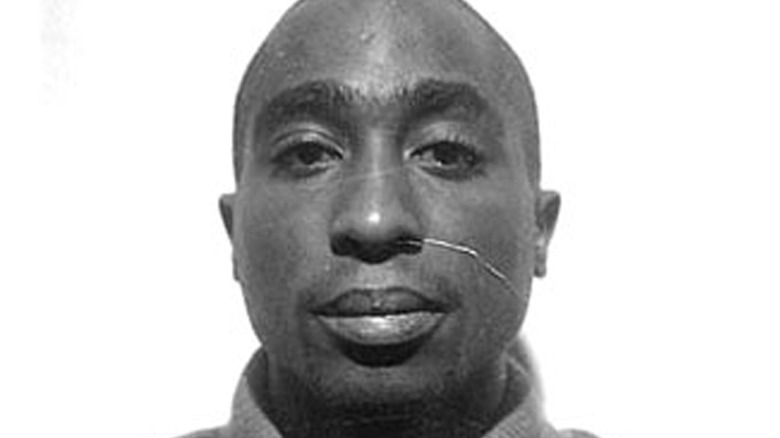 Tupac Shakur en ficha policial