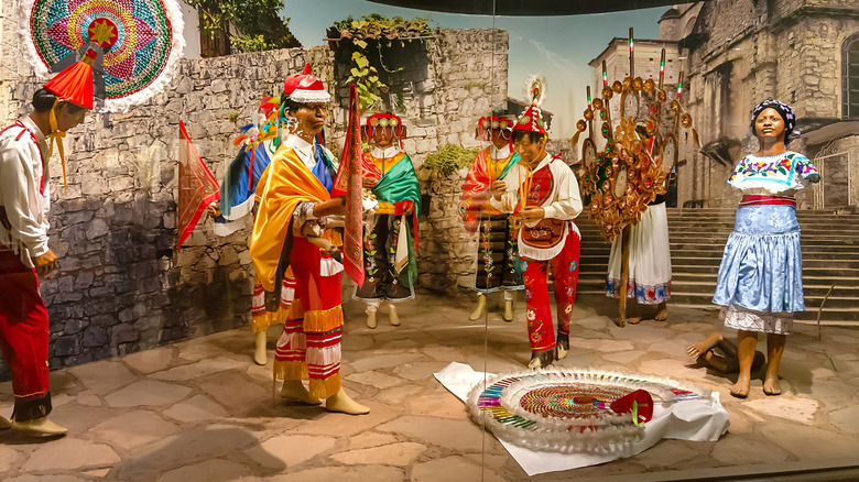 Una exhibición en el museo de antropología